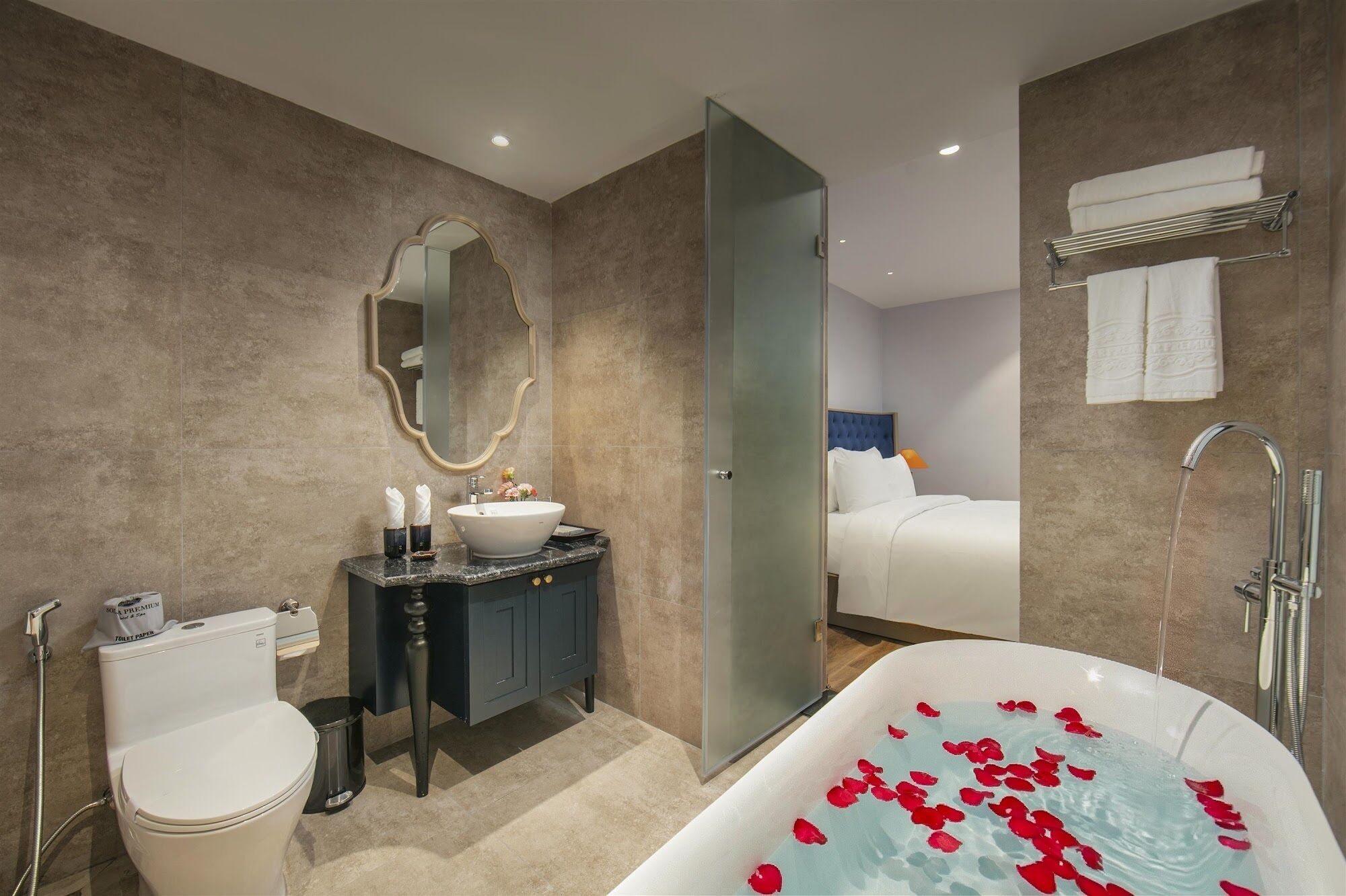 Deluxe Double or Twin Room | Premium bedding, memory foam beds, minibar, in-room safe
