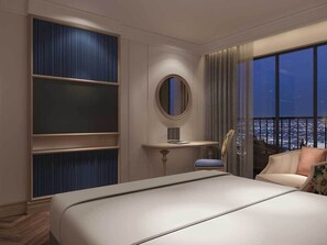 Habitació doble presidencial, balcó, vistes a la ciutat | Caixa forta a l'habitació, escriptori i cortines opaques 