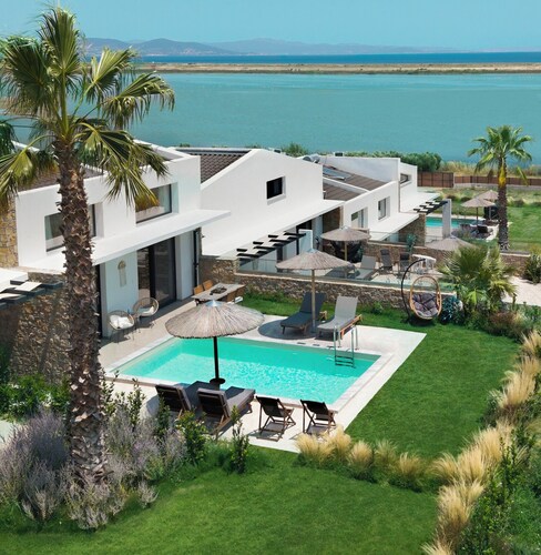 Magnificent Villa for 11 Guests – Two Villas Combined, Private Pools, Halkidiki