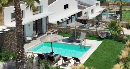 Magnificent Villa for 11 Guests – Two Villas Combined, Private Pools, Halkidiki