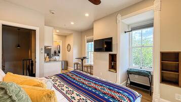 1 bedroom, iron/ironing board, WiFi, bed sheets
