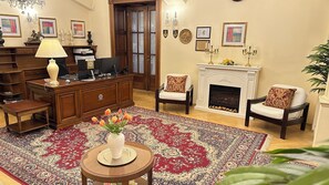 Reception - Fleur De Lis Hotel  (Prague)