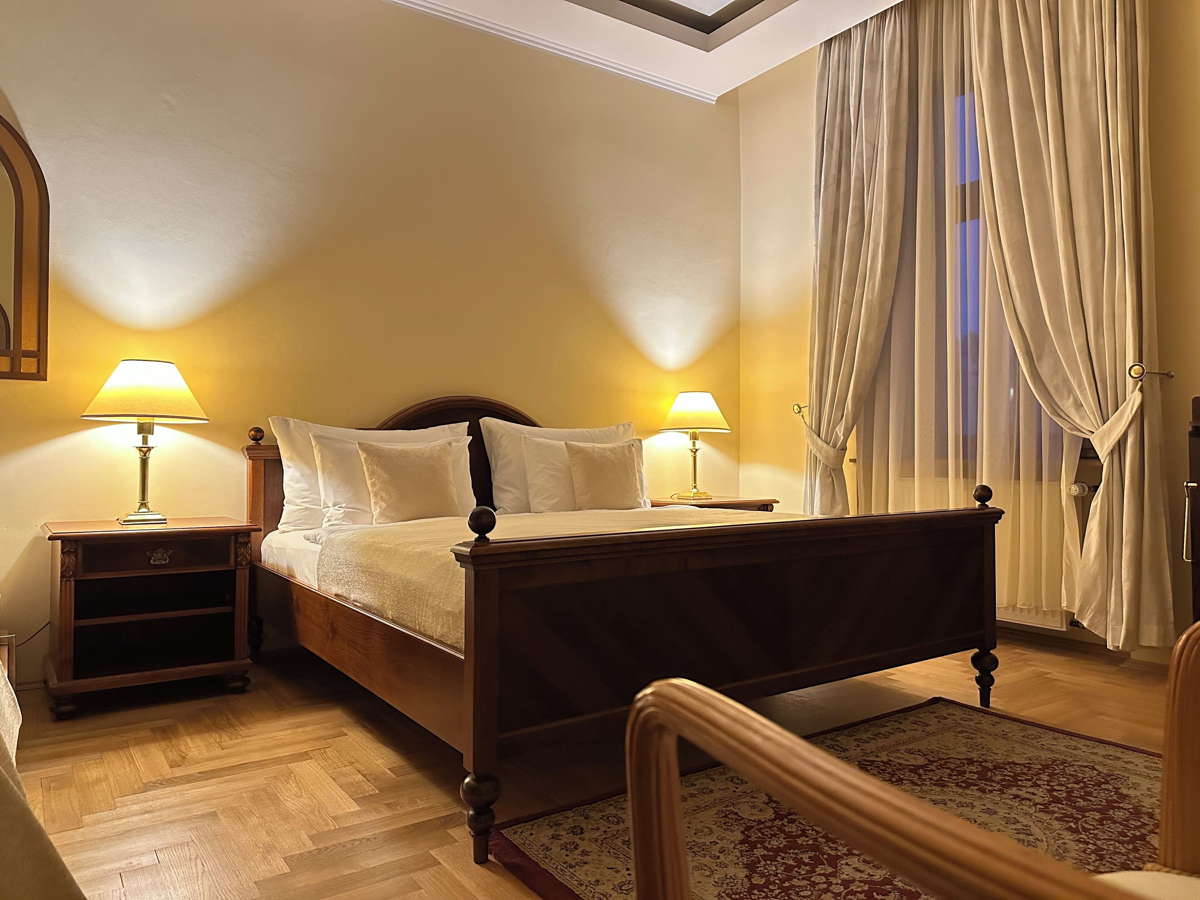 Standard Triple Room | In-room safe, desk, laptop workspace, iron/ironing board