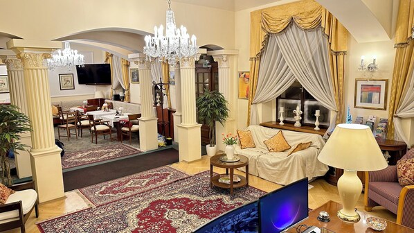 Reception - Fleur De Lis Hotel  (Prague)