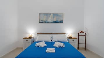 2 slaapkamers, een strijkplank/strijkijzer, wifi, beddengoed
