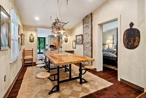 Dining - Historic Cottages with Tropical Pool, Hot Tub (New Orleans)