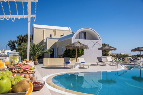 1-bed Apt at Hotel, Near Perivolos Black Beach