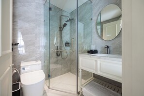 Bathroom - Boss Hotel Phu Quoc (Phu Quoc)