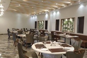 Dining - The Sky Imperial Chotila (Chotila)