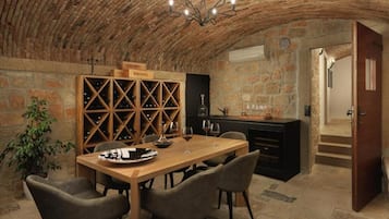 Luxury Villa, Balcony, City View | Dining