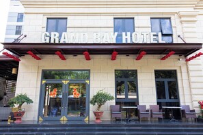 Front of property - GRAND BAY HOTEL (Phu Quoc)
