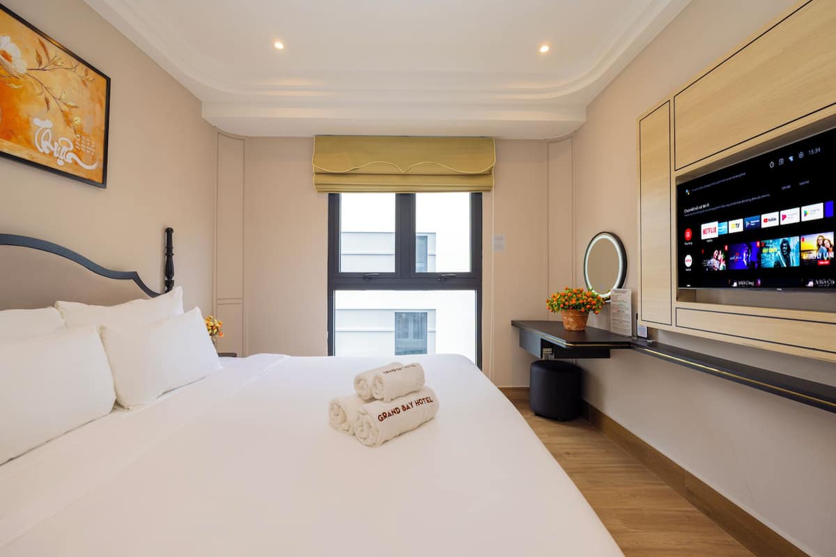 Chambre supérieure double, vue sur la cour intérieure | Vue sur la ville