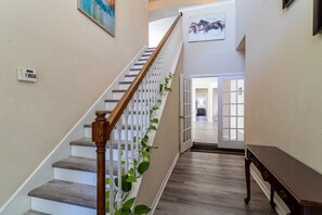 Interior - Peaceful Home Away From Home (Katy)