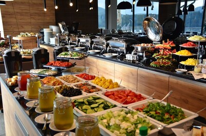 Czarna Perła Apartments with Free Pool Access