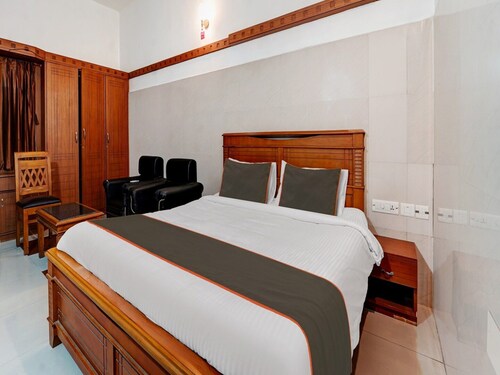 Collection O Skry Hotels Gandhipuram