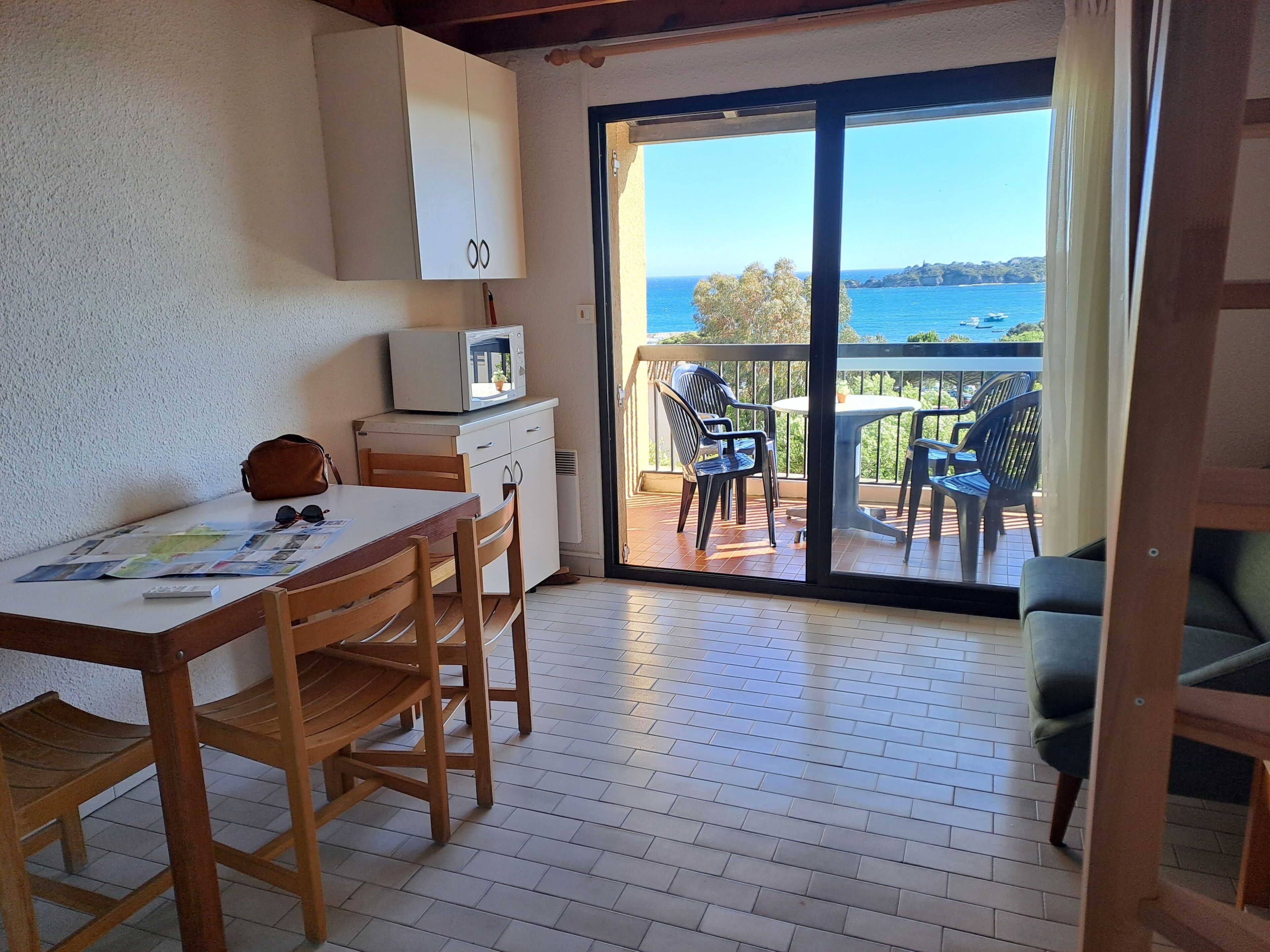 Classic Apartment, Multiple Beds | Terrace/patio