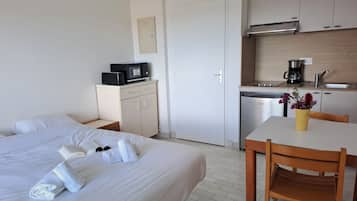 Eenvoudig appartement, 1 tweepersoonsbed