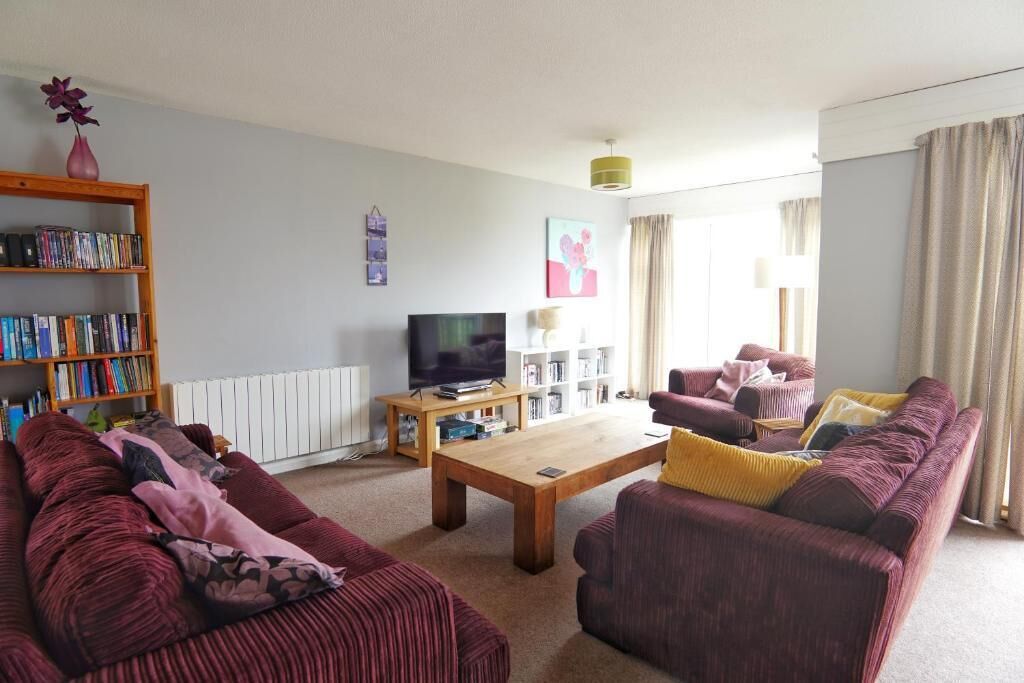 Standard Townhome, Park View | Living area