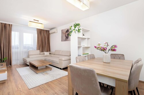 Jabłońskiego 7 Rzeszów | Family Apartment in Center with Air Conditioning