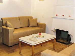 Télévision, cheminée