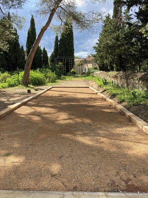 Property grounds - Domaine de Russol (Laure-Minervois)
