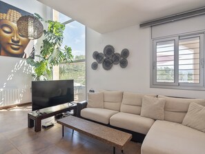 Smart TV - Villa ARHAT - Private swimming pool - Mountain views - Garraf - Sitges (Sant Pere de Ribes)