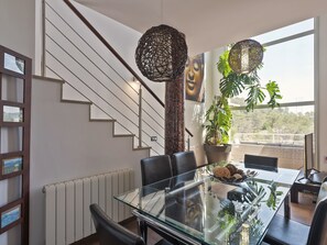 Dining - Villa ARHAT - Private swimming pool - Mountain views - Garraf - Sitges (Sant Pere de Ribes)