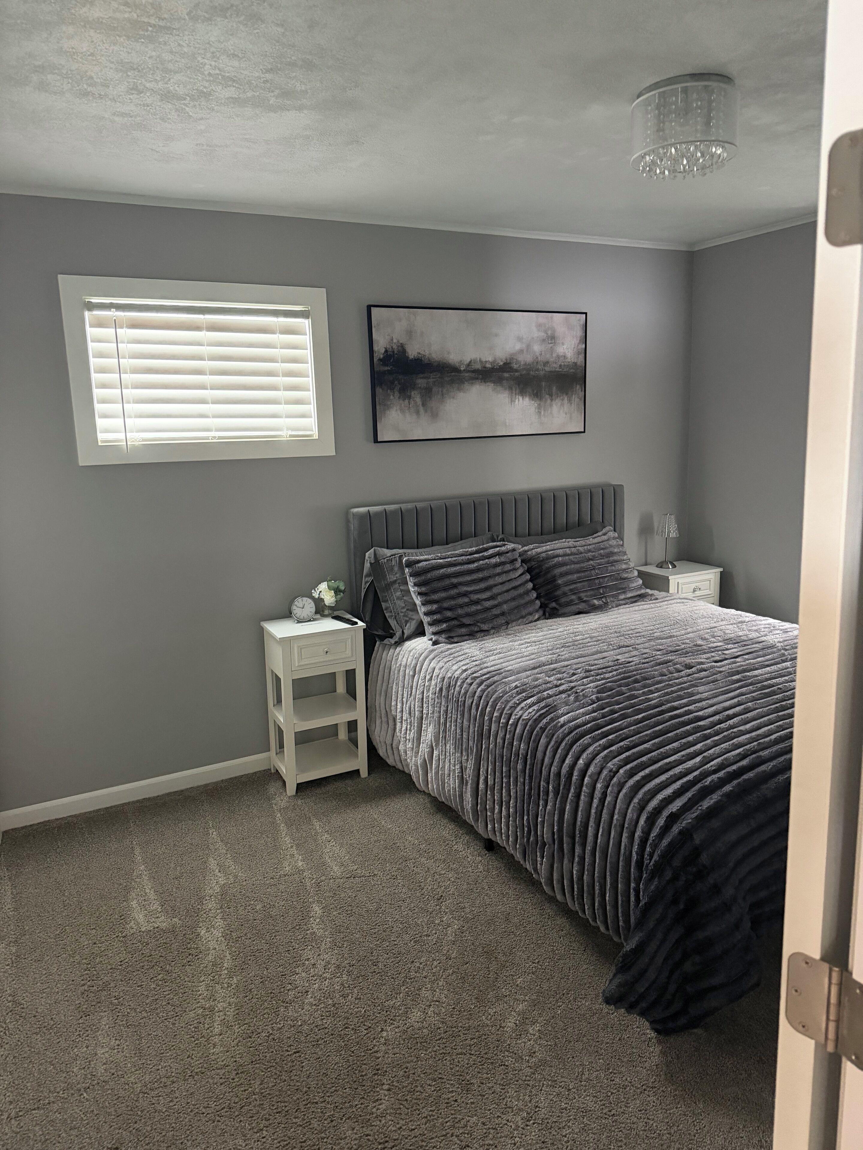 2 多间卧室、WiFi、床单