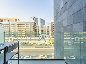 Interior - Tranquil Studio Getaway in Meydan City (Dubai)