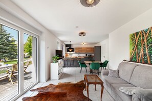 Fernseher, Kamin