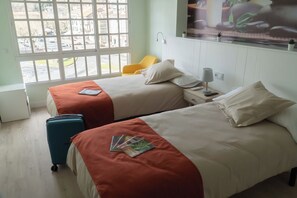 2 dormitoris, planxa i posts de planxar, wifi i roba de llit 