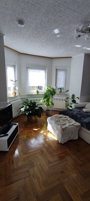 Bügeleisen/Bügelbrett, Bettwäsche