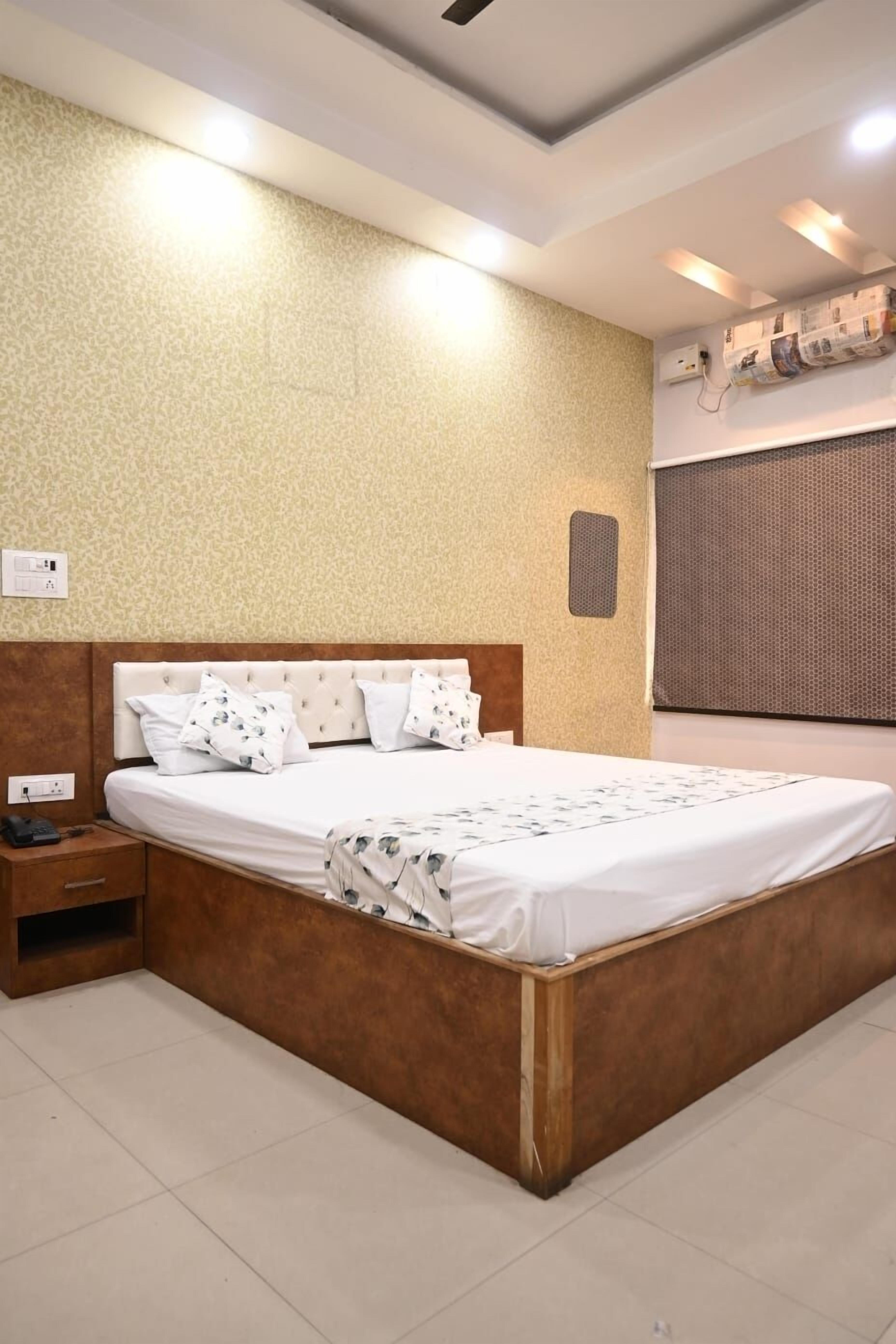 Deluxe Room | Free WiFi