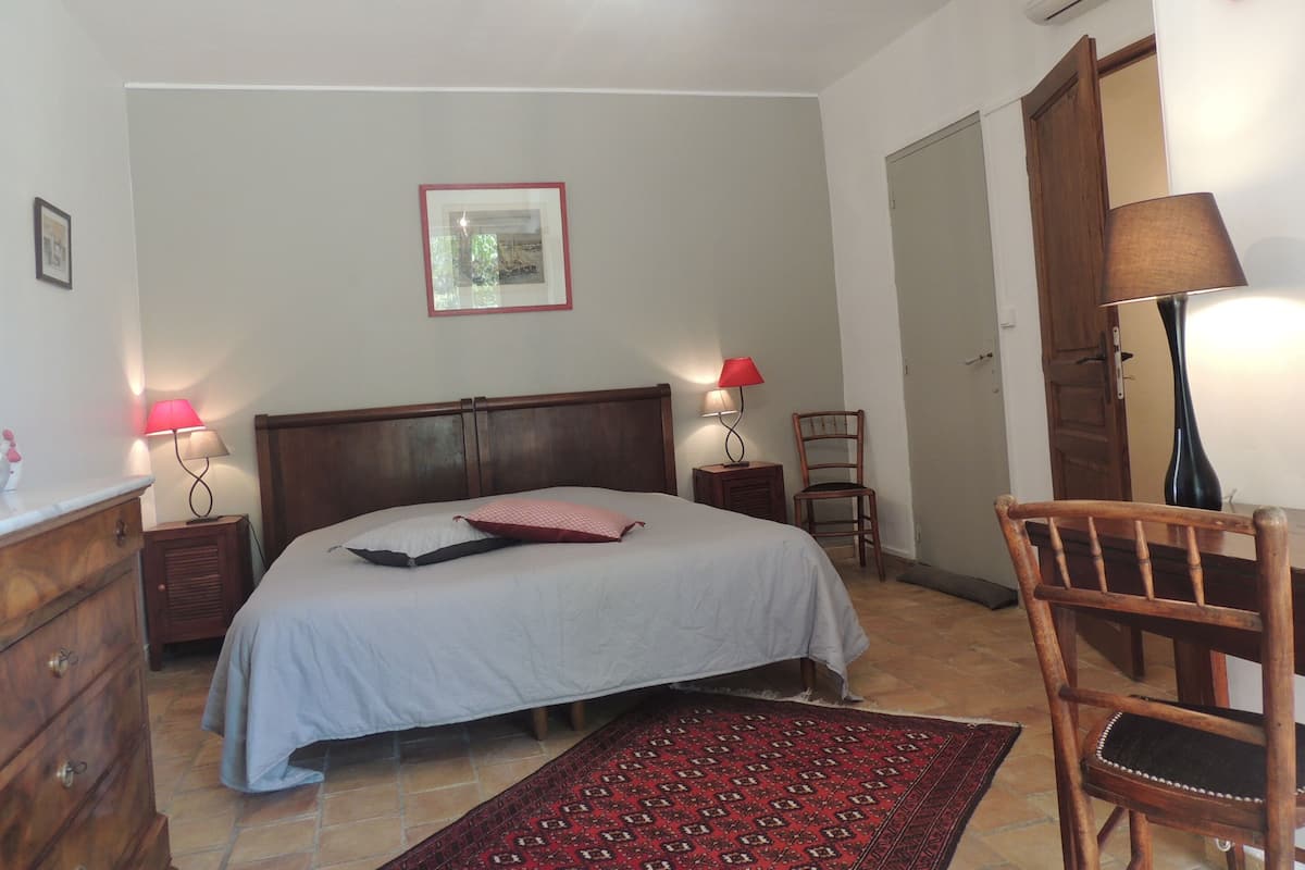 Deluxe-dobbeltværelse - privat badeværelse - udsigt til have ( Orange)