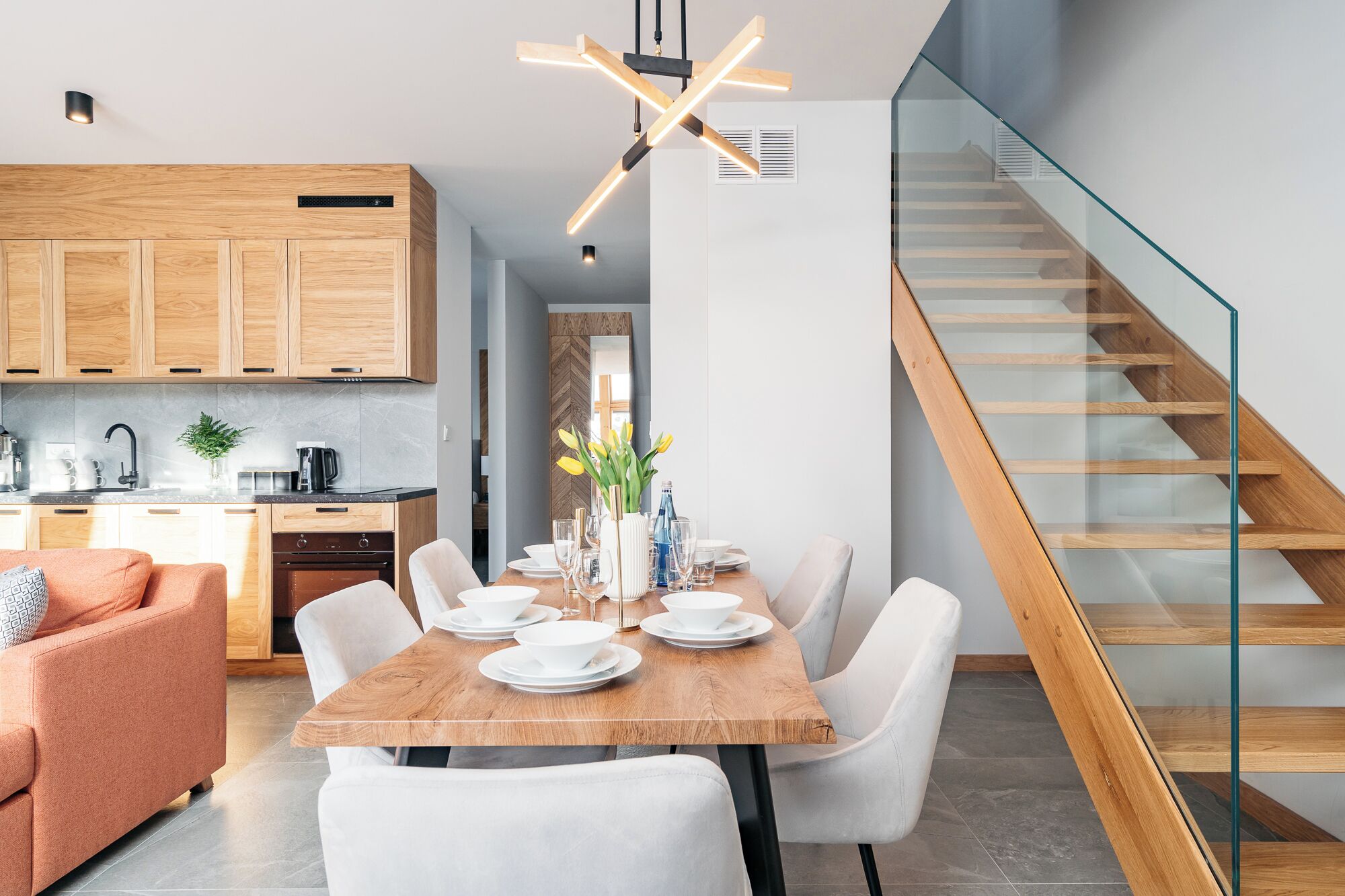 Superior Apartment, 3 Bedrooms, Air conditioning, Mountain View | Living area | 40-inch flat-screen TV with cable channels, Netflix, streaming services