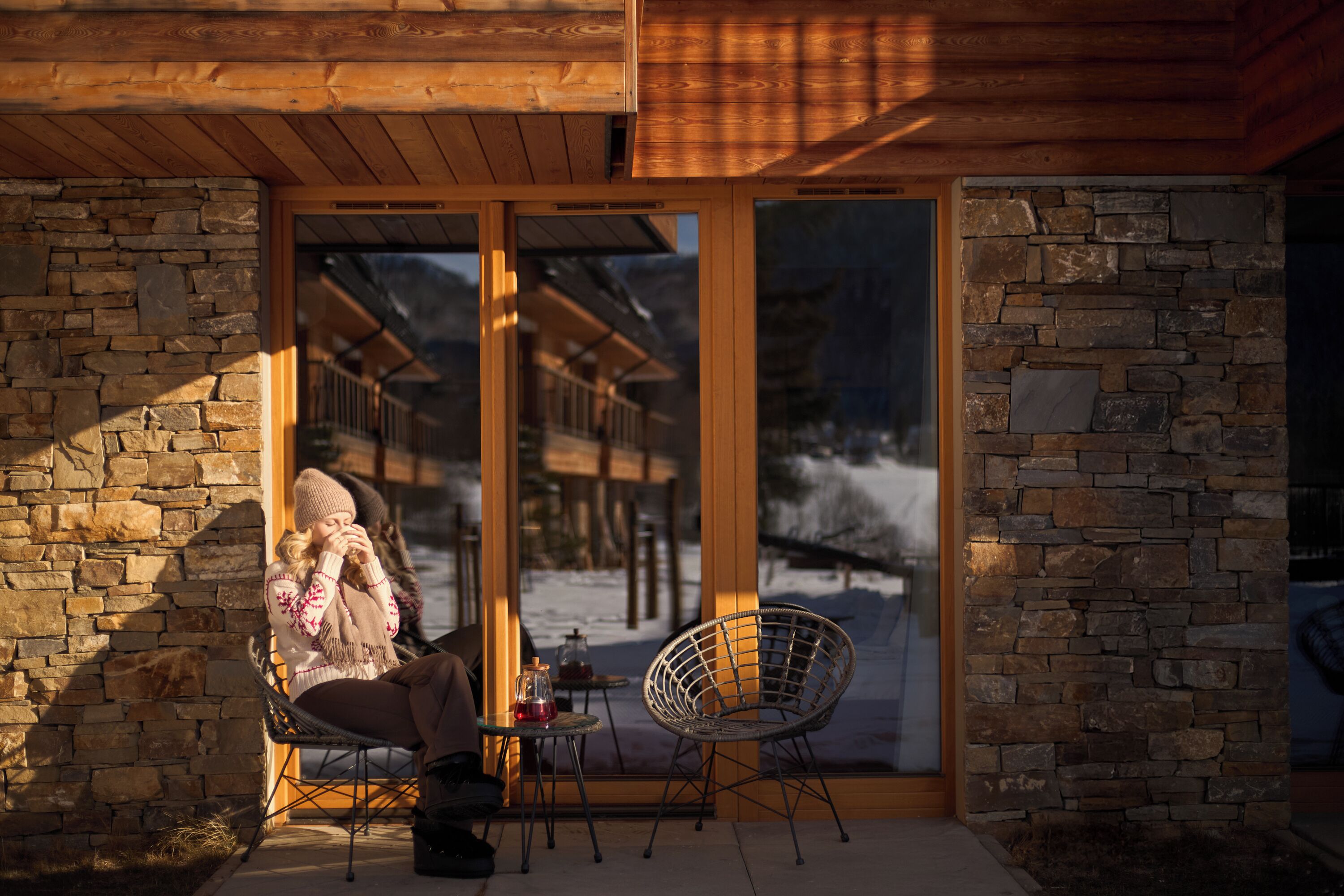 Deluxe Studio Suite, Air conditioning, Mountain View | Terrace/patio