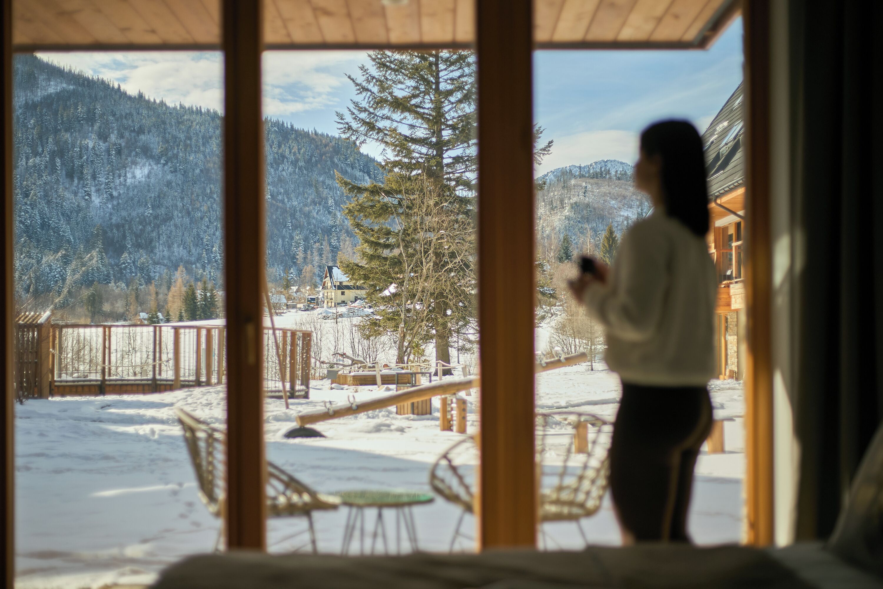 Deluxe Studio Suite, Fireplace, Mountain View | Mountain view