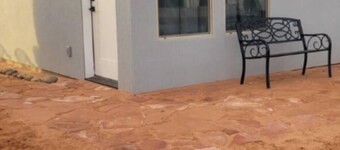 1-bedroom in scenic Page, newly build home at the edge of the desert