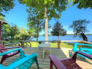 Terrace/patio - Belsize Cottage, Upper Rideau Lake (Portland)