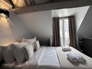 Apartment, City View - 1531 Bourgeois (Paris)