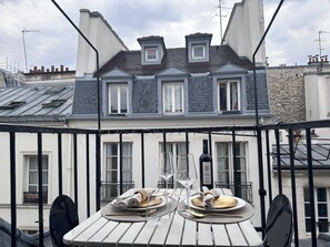 Căn hộ, quang cảnh thành phố | Khu ẩm thực ngoài trời