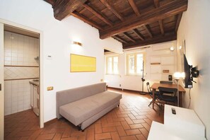 TV, offices - BuddyRent · Trevi Fountain · Roma · 3 ospiti (Roma)