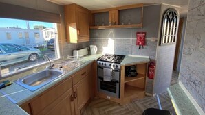 Unclassified image, 5 of 11, button - Seaview 203 (Skegness)