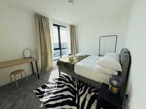 2 soverom, strykejern/-brett, wi-fi og sengetøy