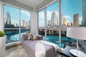Living area - Burj khalifa & Fountain view 3BD downtown (Dubai)