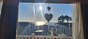 2bed-cabin Sleeps 4, Wifi, Free Parking, Sea Views