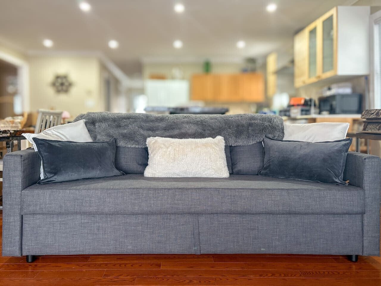 TV, fireplace, stereo