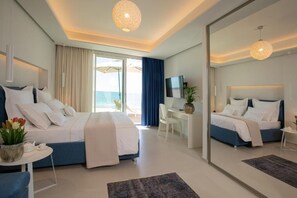 In-room safe, desk, laptop workspace, soundproofing - scirocco boutique eco hotel (Torre Pali)