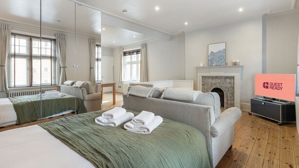 Unclassified image, 1 of 16, button - GuestReady - Chic Studio in Vibrant East London (London)