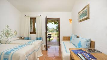 Camera Deluxe con letto matrimoniale o 2 letti singoli | Minibar, una cassaforte in camera, culle/letti per bambini (gratuiti)